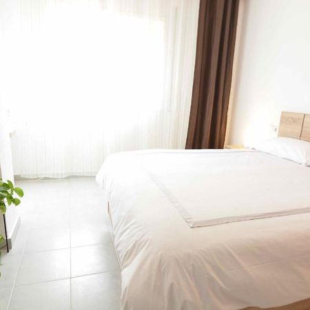 Reus Bedrooms 2 Habitaciones Con Bano Privado, Sin Cocina Eksteriør bilde